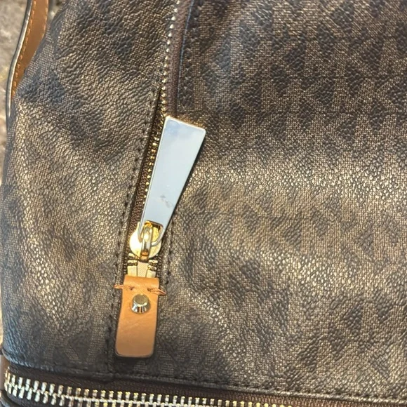 Micheal Kors Rhea medium backpack - Picture 5 of 6